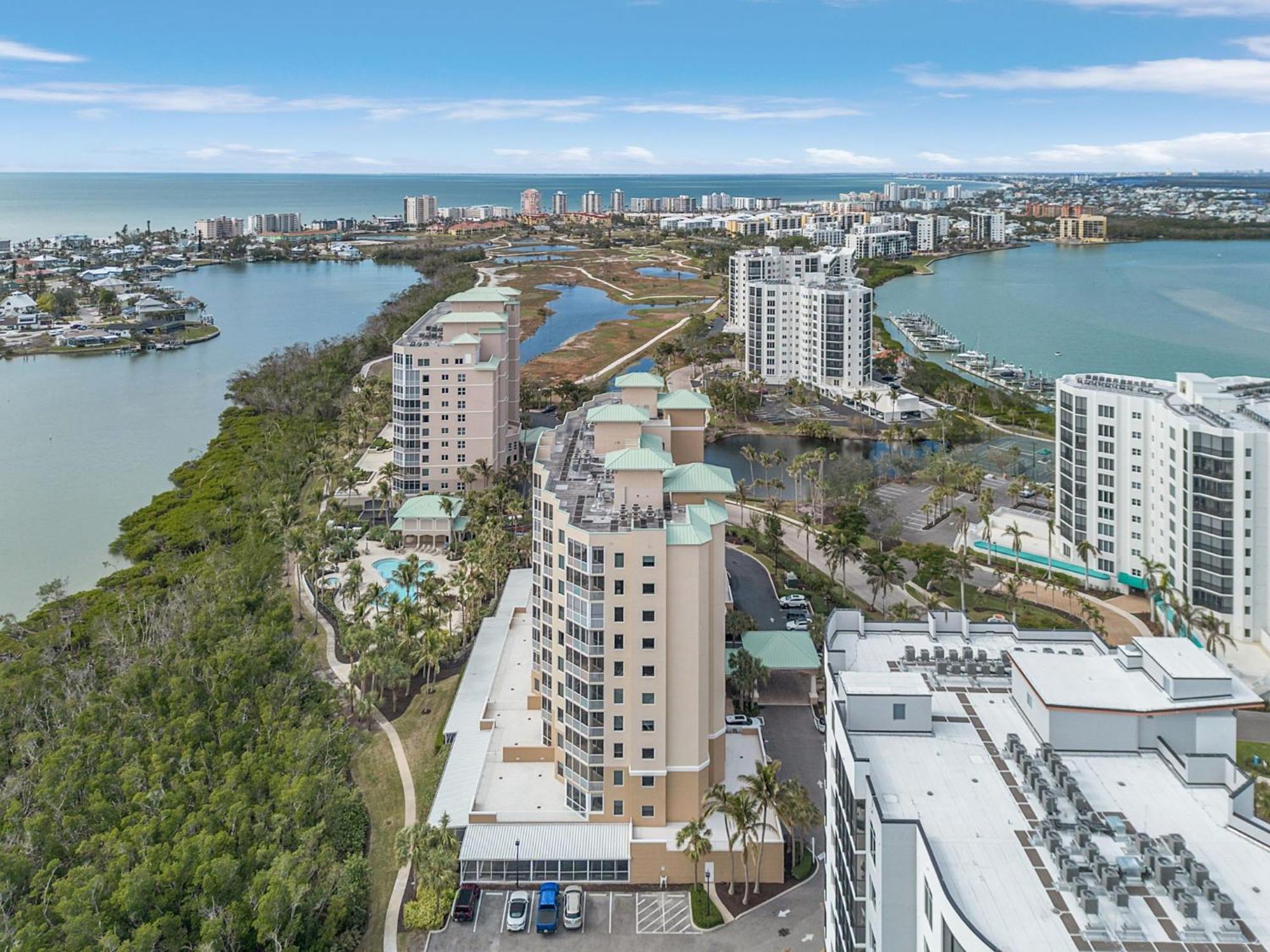 Waterfront Condo W/ Bay Views, Pool & Tennis Court Fort Myers Beach Esterno foto